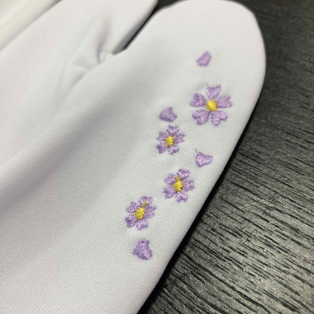 ☆新品未使用☆紫桜刺繍入りストレッチ足袋　たび桜　フリーサイズ