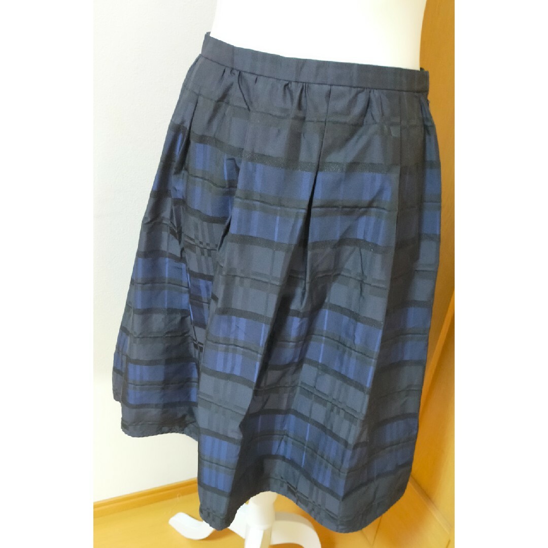 NATURAL BEAUTY(ナチュラルビューティー)のナチュラルビューティースカート レディースのスカート(ひざ丈スカート)の商品写真