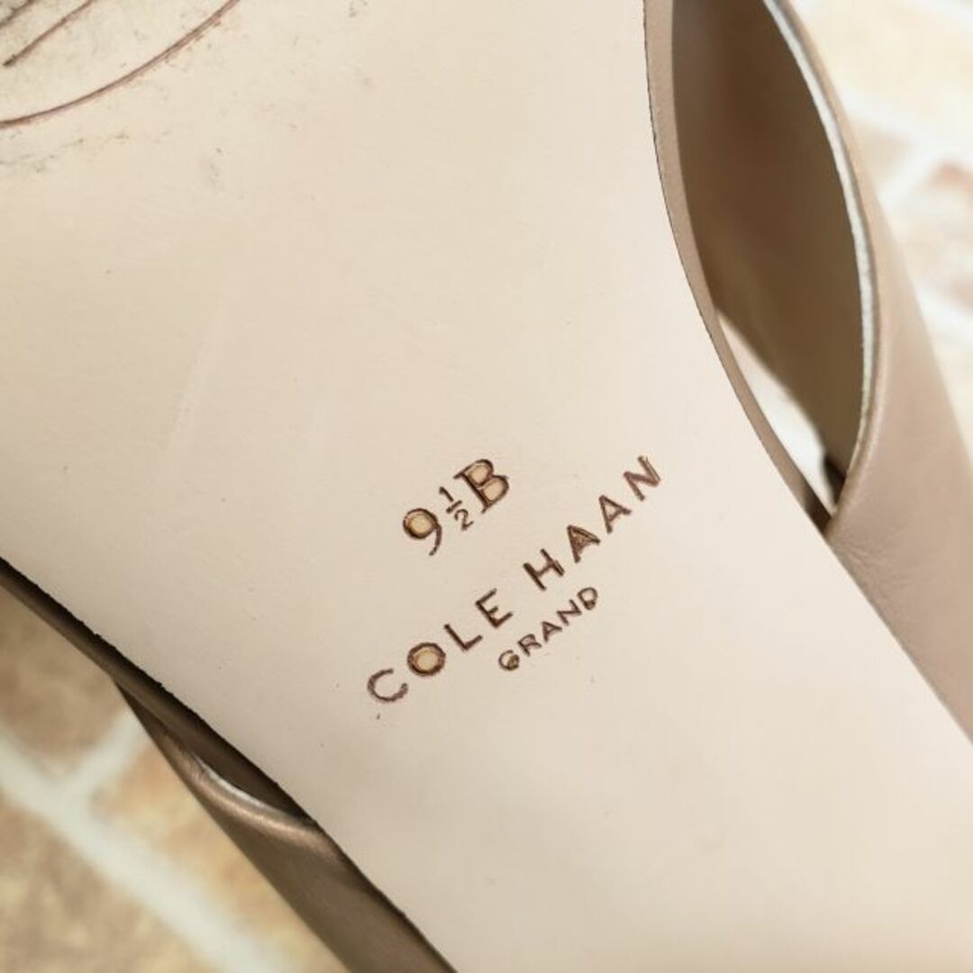 Cole Haan(コールハーン)のコールハーン ☆ レザー デザインヒール クロス サンダル 9.5 チャンキー レディースの靴/シューズ(サンダル)の商品写真