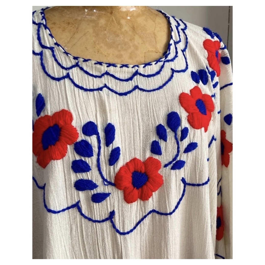 vintage hand embroidered dress 5