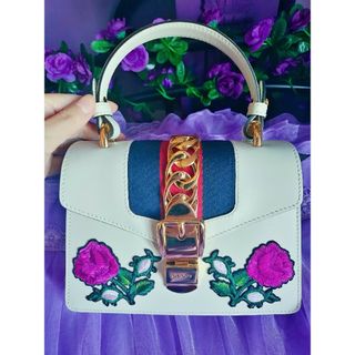 グッチ(Gucci)のGUCCI シルヴィ ローズ ハンドバッグ(ハンドバッグ)