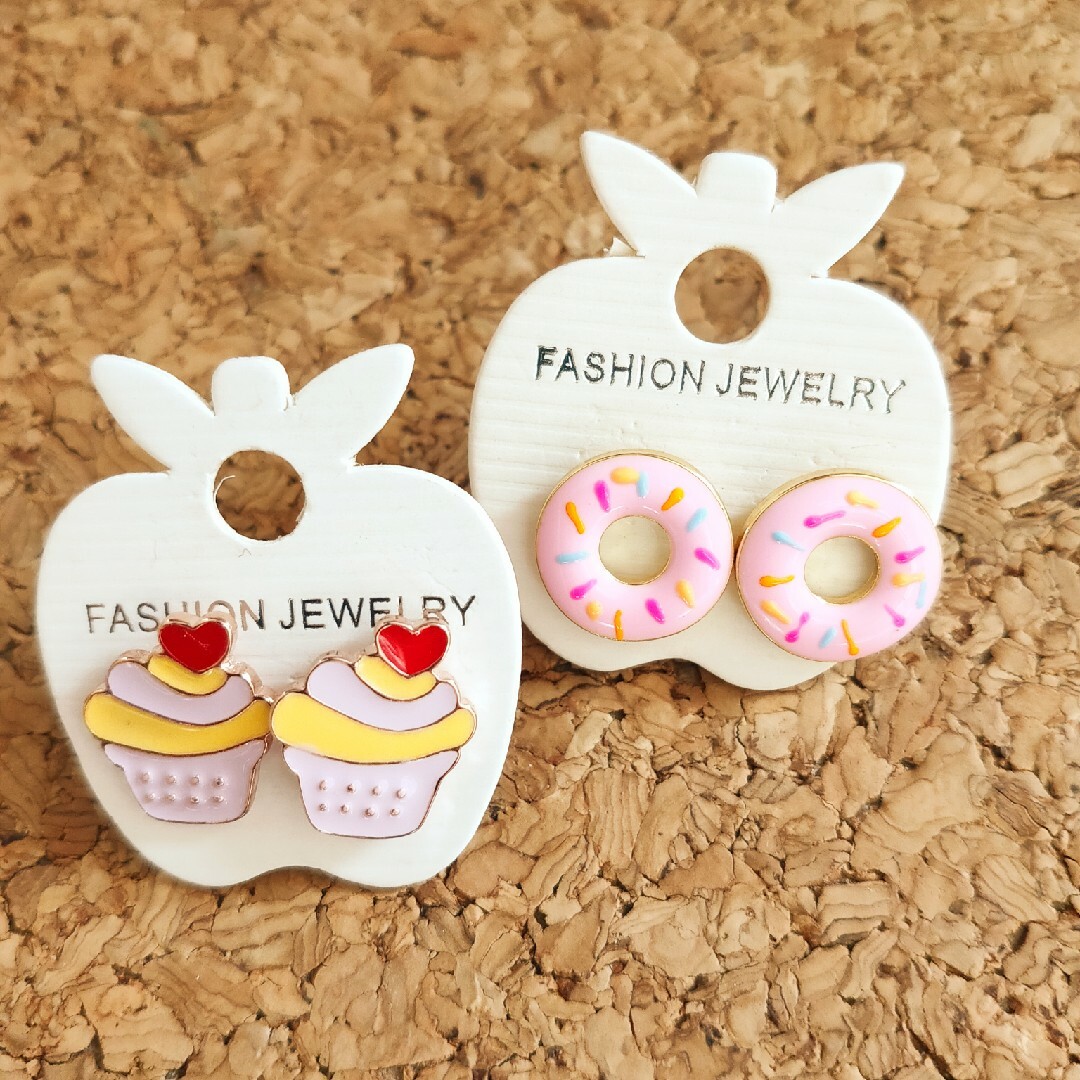 サボテン🌵ドーナツ🍩カップケーキ🧁ピアス3点セット レディースのアクセサリー(ピアス)の商品写真