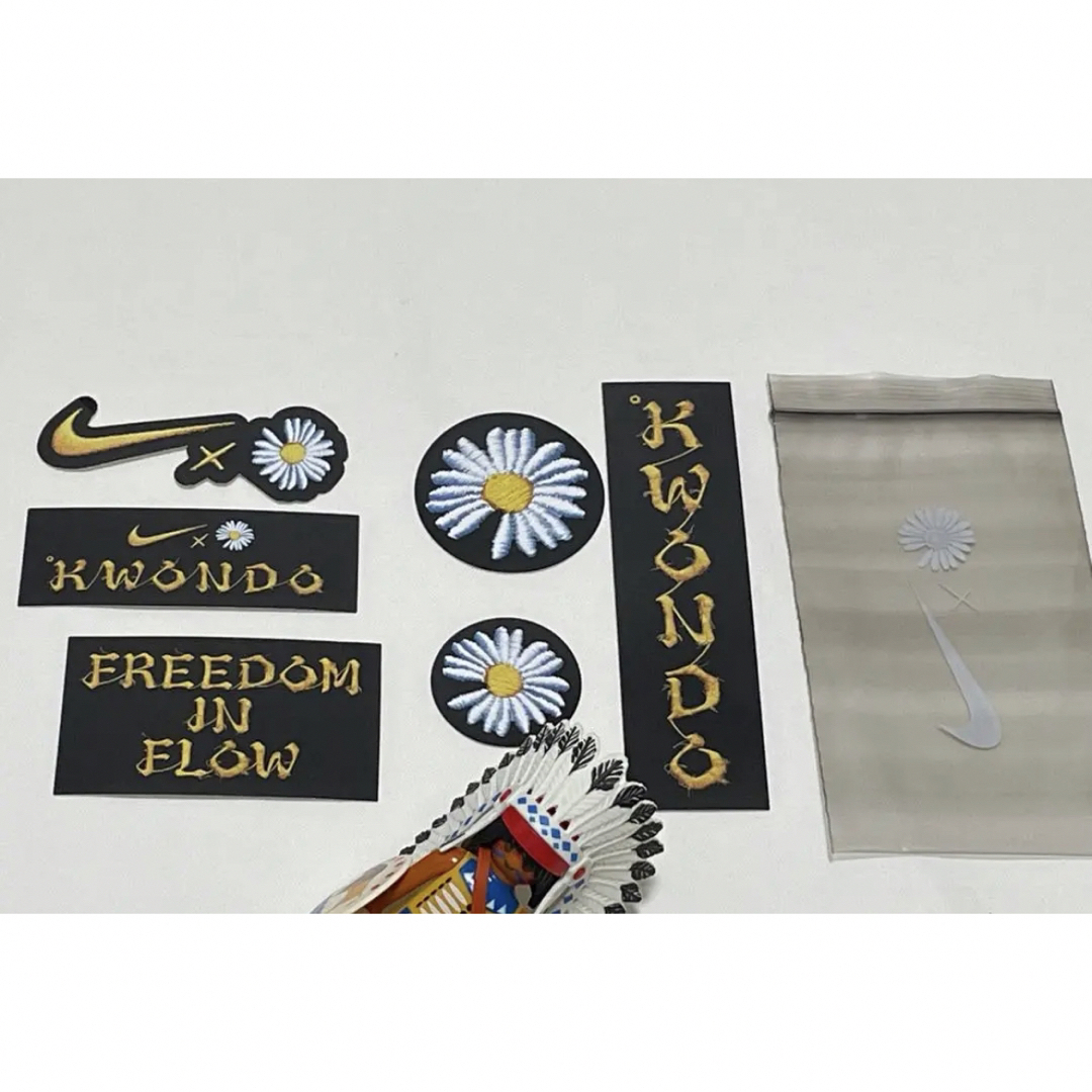 PEACEMINUSONE - PEACEMINUSONE PMO NIKE ステッカーの通販 by PEACEMINUSONE - PEACEMINUSONE PMO NIKE ステッカーの通販 by