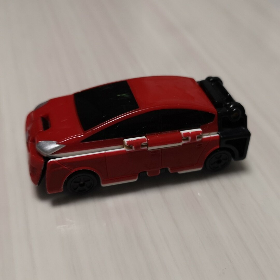 BANDAI(バンダイ)のリバーシブル　BANDAI　ミニカー🚓🚗 エンタメ/ホビーのおもちゃ/ぬいぐるみ(ミニカー)の商品写真