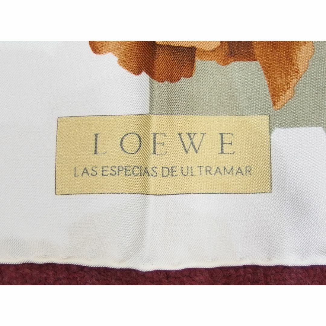 LOEWE(ロエベ)の美品★LOEWE ロエベ シルク100% スカーフ レディースのファッション小物(バンダナ/スカーフ)の商品写真