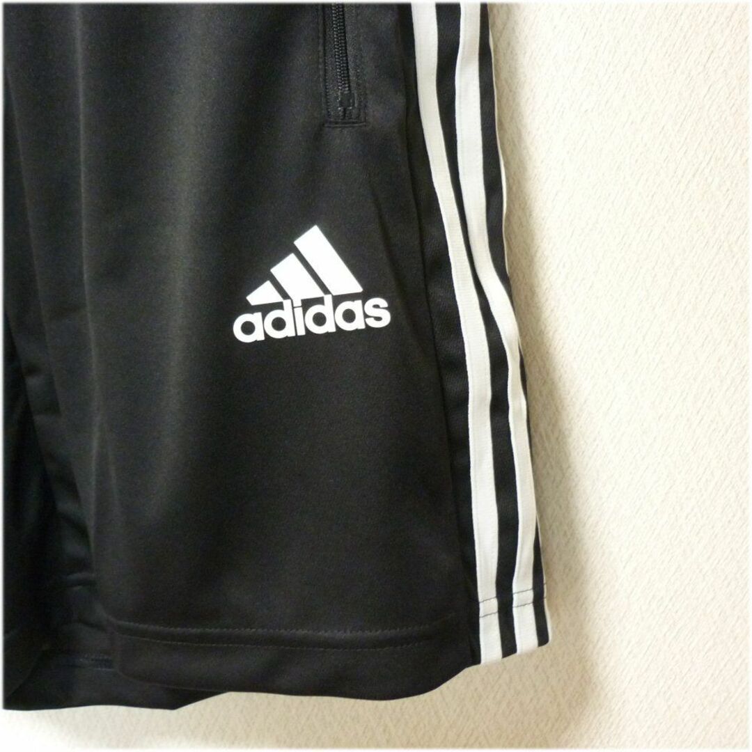 adidas(アディダス)の大きいサイズ(2XL)アディダス黒ジップ付きポケットハーフパンツ メンズのパンツ(ショートパンツ)の商品写真