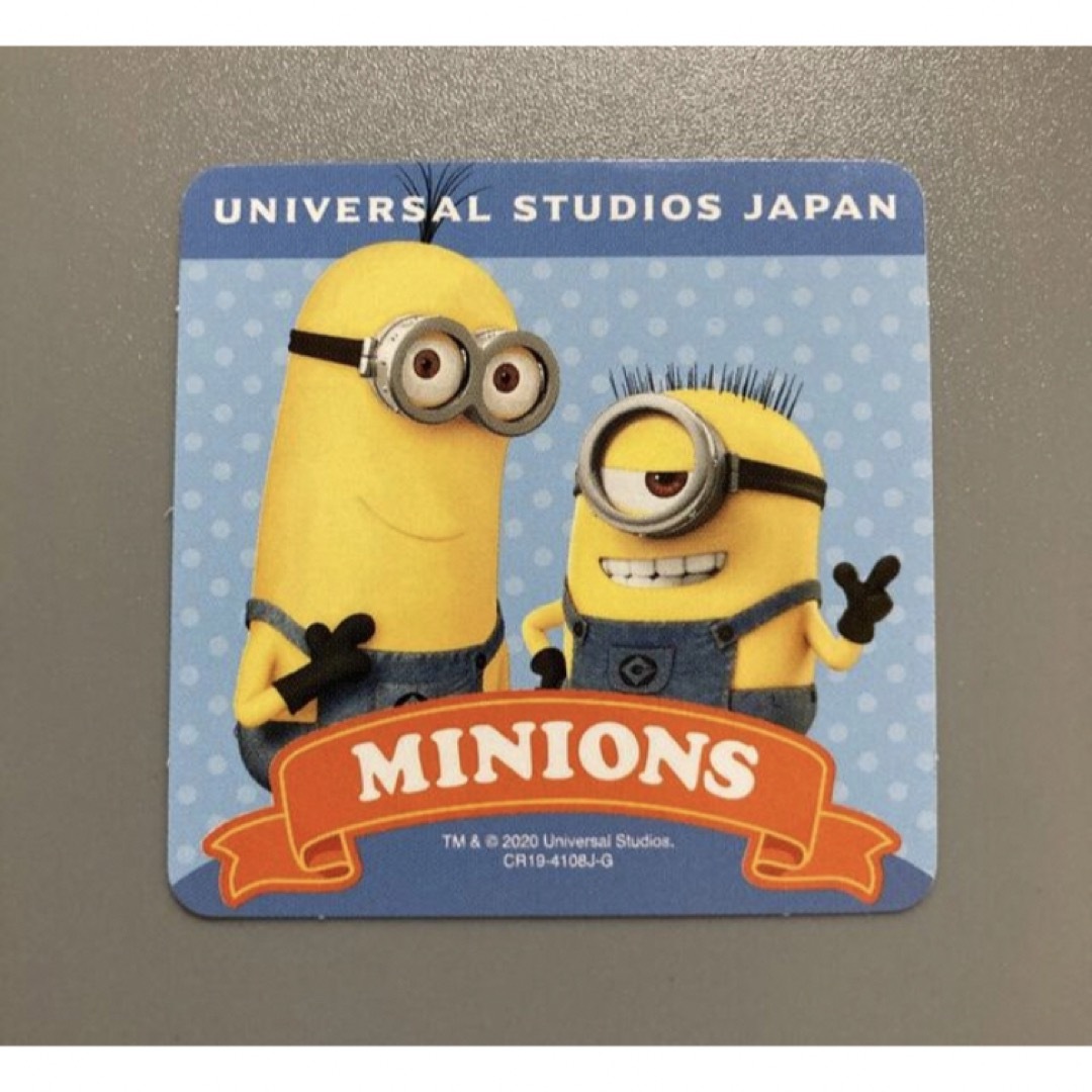 ミニオン(ミニオン)のUSJ シール　ミニオン　シール　1枚　四角 エンタメ/ホビーのアニメグッズ(その他)の商品写真