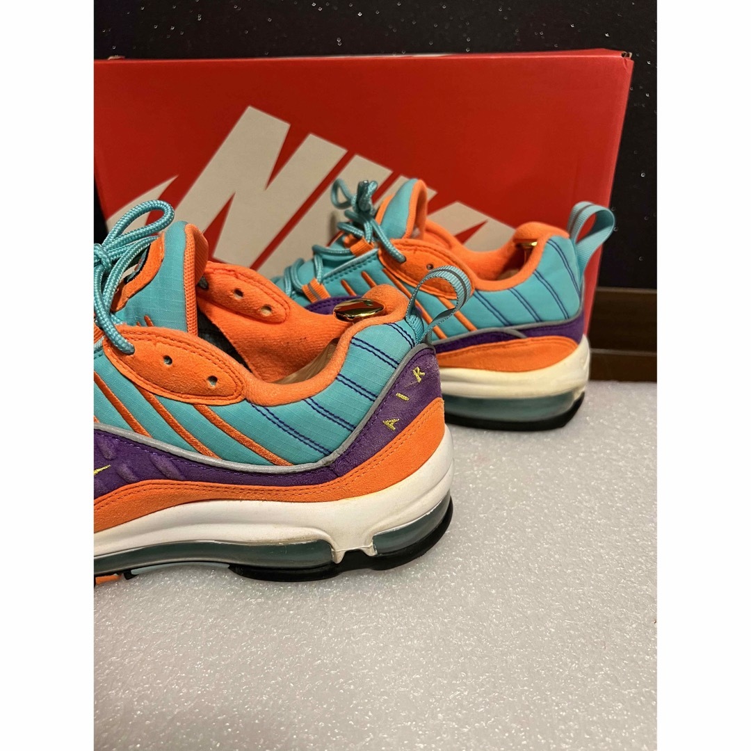 NIKE(ナイキ)の★美品★ NIKE ナイキ AIR MAX 98 QS  エアマックス 26cm メンズの靴/シューズ(スニーカー)の商品写真