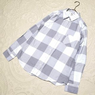 ユニクロ(UNIQLO)のユニクロ レディース【M】大判チェックシャツ♡綿100% カジュアル♡白灰(シャツ/ブラウス(長袖/七分))