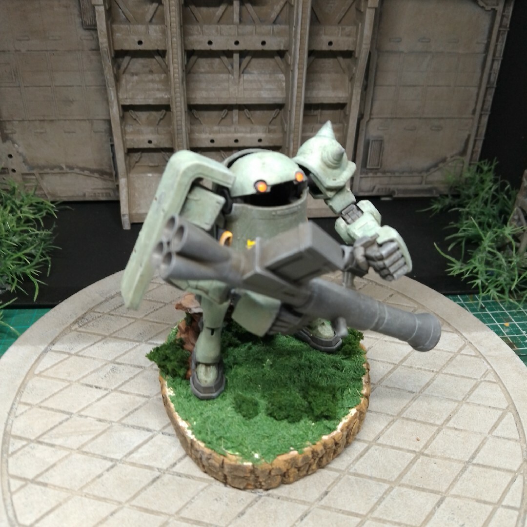 リペイントメカトロウィーゴ改造、ジオン軍MS-06ザク重装備J型、塗装汚し仕上げ品。