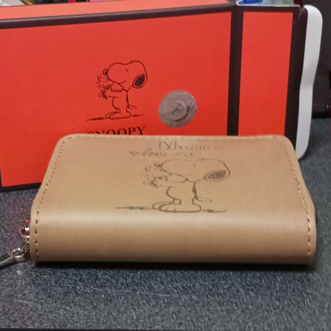 SNOOPY  WALLET エンタメ/ホビーのおもちゃ/ぬいぐるみ(キャラクターグッズ)の商品写真