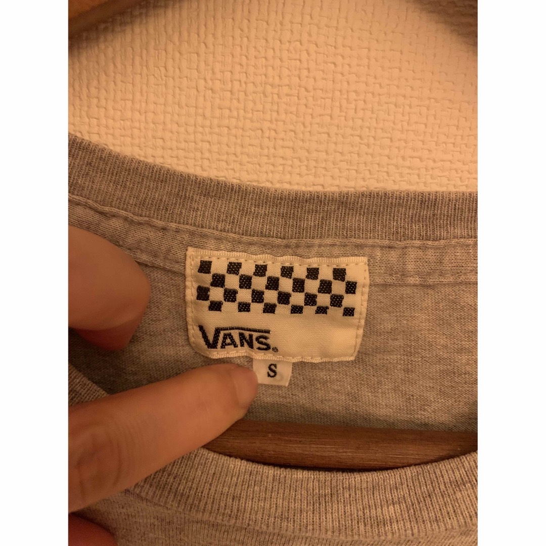 VANS(ヴァンズ)のVANS ヴァンズ　グレーロゴTEE Sサイズ レディースのトップス(Tシャツ(半袖/袖なし))の商品写真