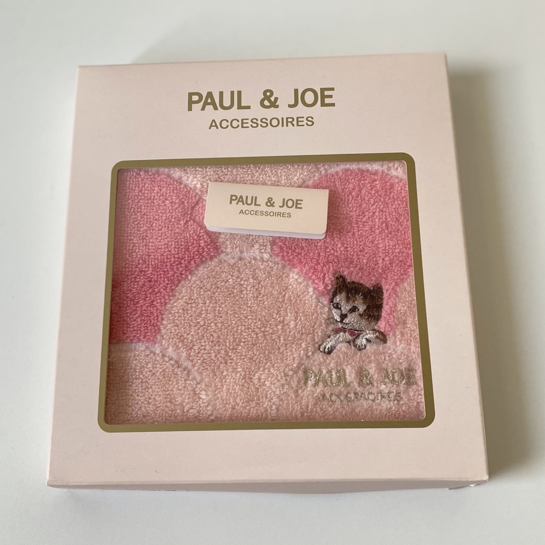 PAUL & JOE(ポールアンドジョー)のポール&ジョー タオルハンカチ ネコ刺繍 ピンク 箱付き レディースのファッション小物(ハンカチ)の商品写真