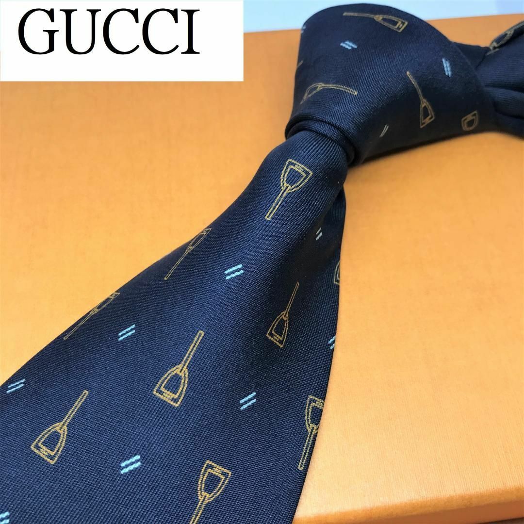 Gucci(グッチ)の美品 希少 ★ オールドグッチ★ ネクタイ  シルク 筆記体ロゴ ネイビー系 メンズのファッション小物(ネクタイ)の商品写真