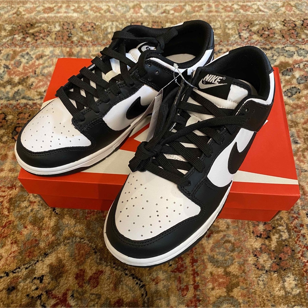 NIKE DUNK LOW BLACK × WHITE 〝PANDA” MEN