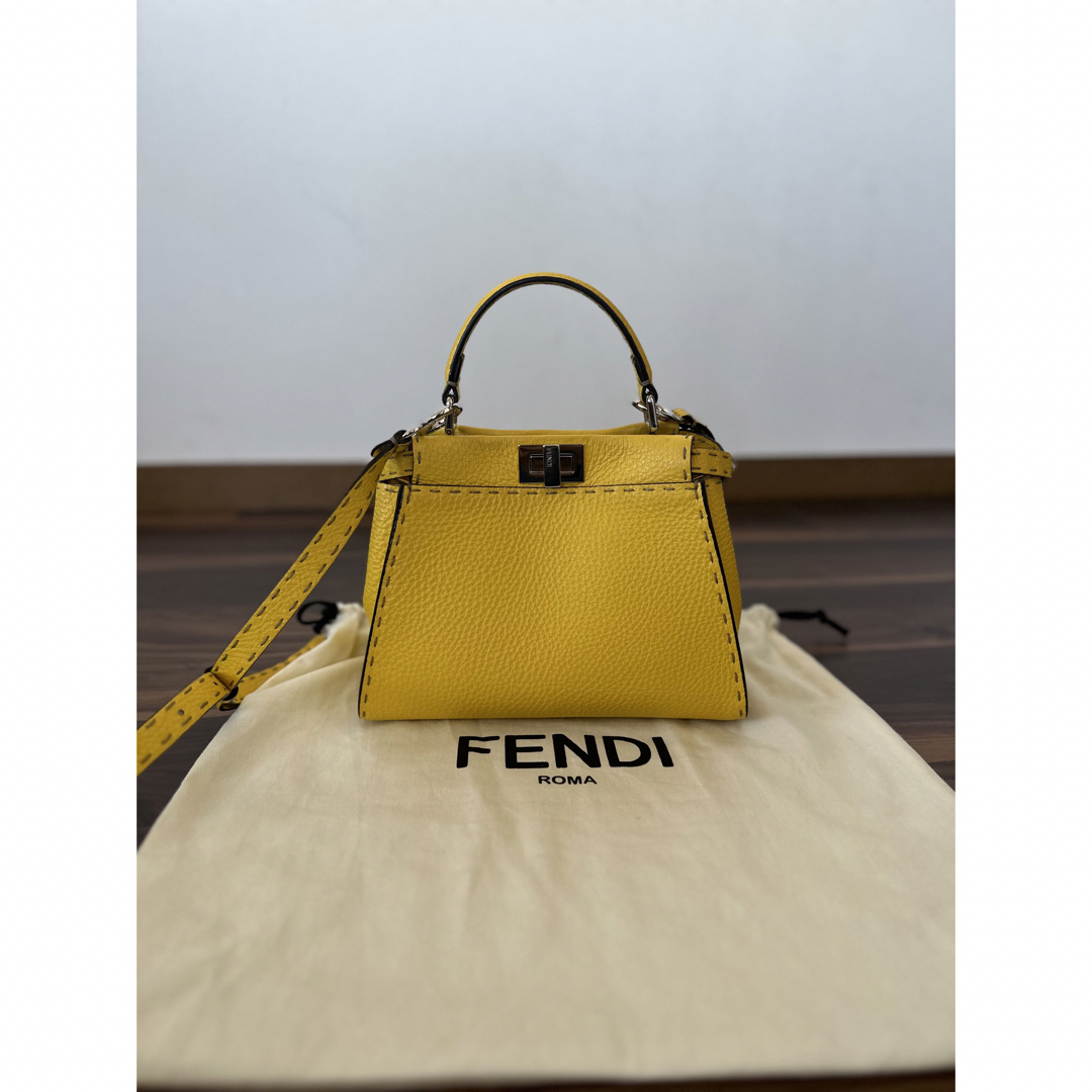 FENDI ピーカブーミニ　イエロー　フェンディ　セレリア