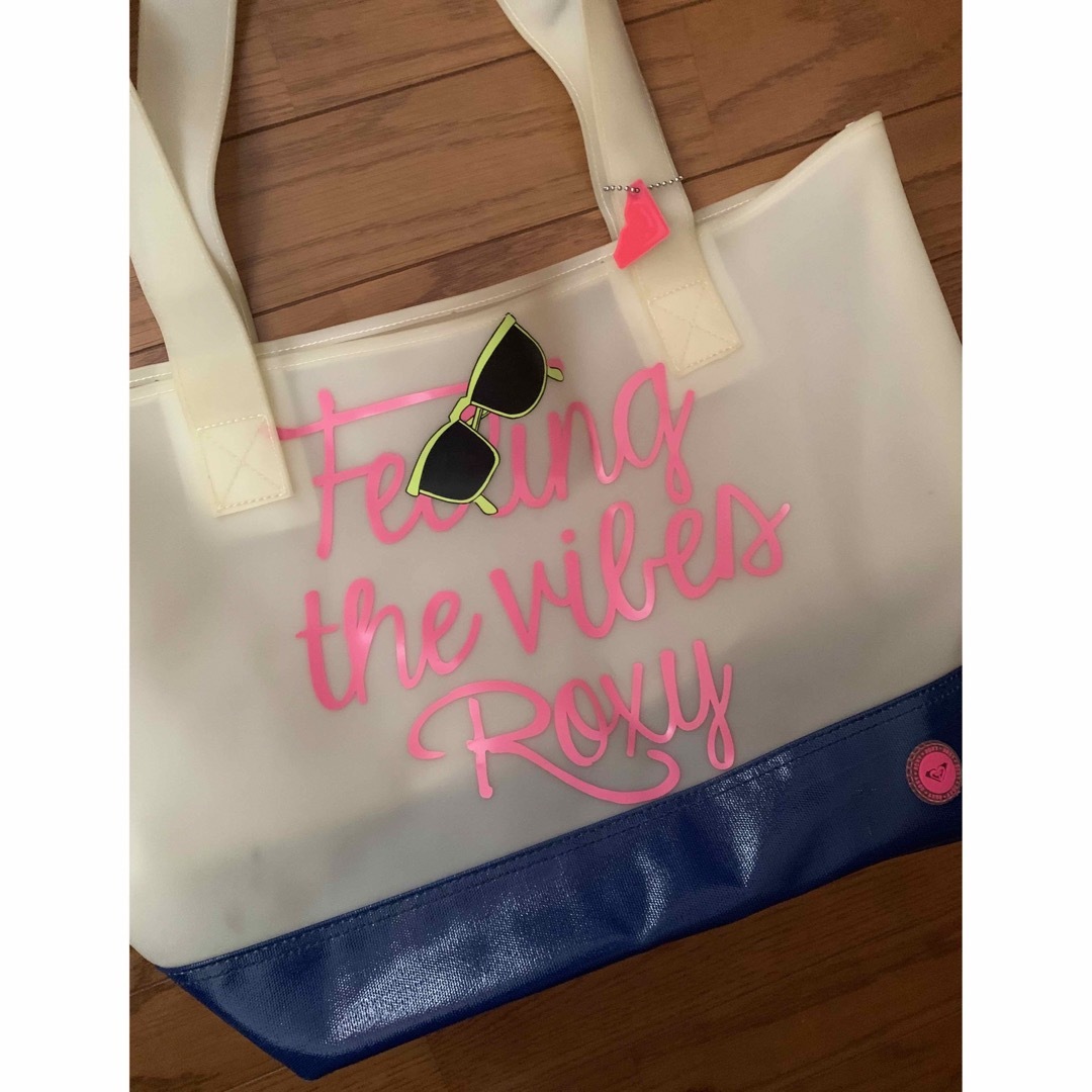 Roxy(ロキシー)のROXY  ロキシー　クリアバッグ　プールバッグ　ビニールトートバッグ スポーツ/アウトドアのスポーツ/アウトドア その他(マリン/スイミング)の商品写真