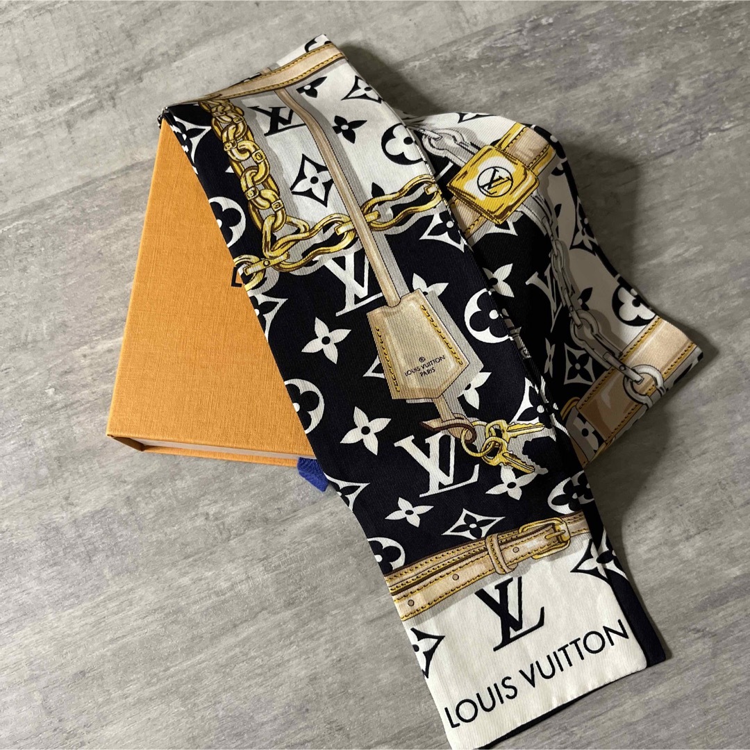 LOUIS VUITTON(ルイヴィトン)のルイヴィトン☆バンドー ハンドメイドのファッション小物(スカーフ)の商品写真