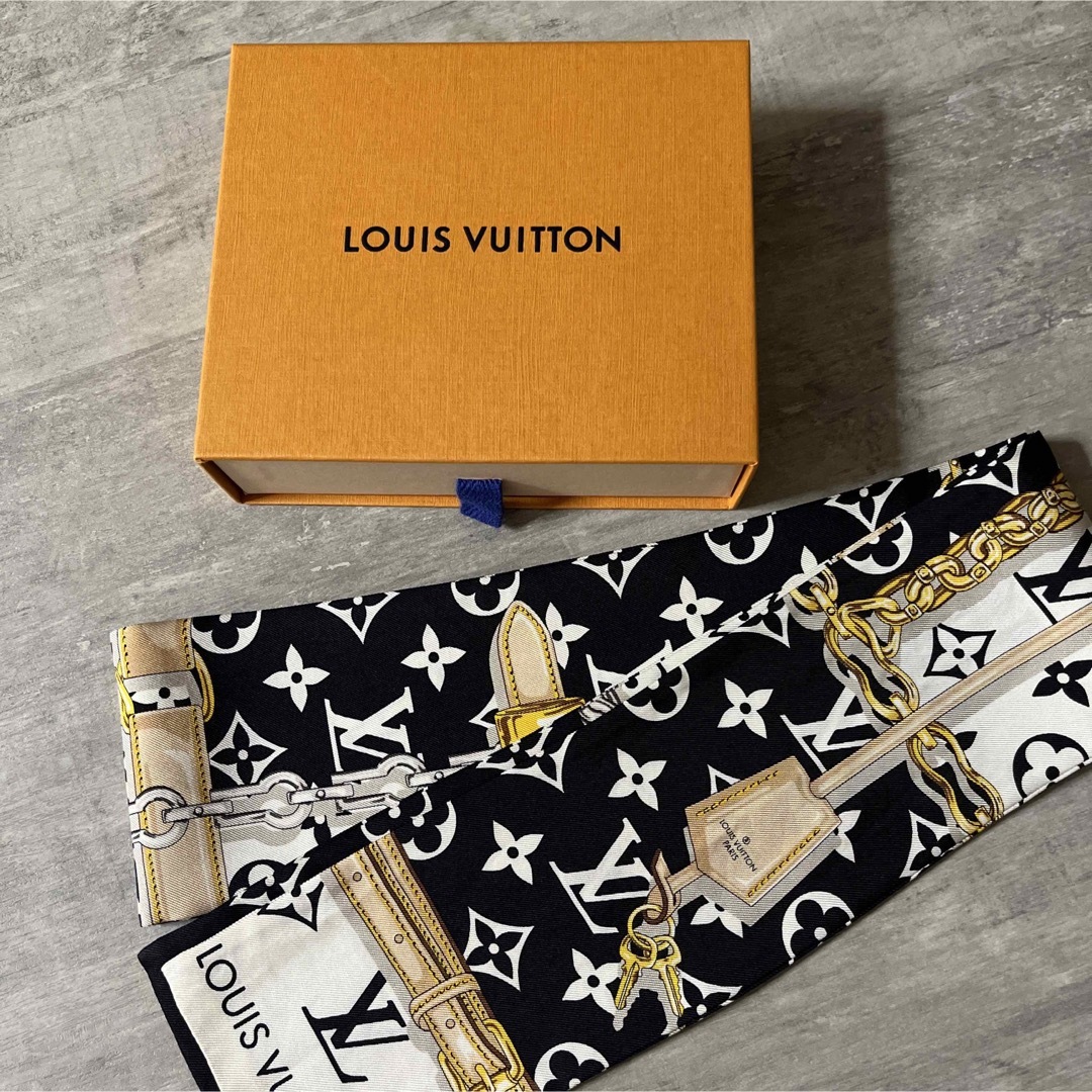 LOUIS VUITTON(ルイヴィトン)のルイヴィトン☆バンドー ハンドメイドのファッション小物(スカーフ)の商品写真