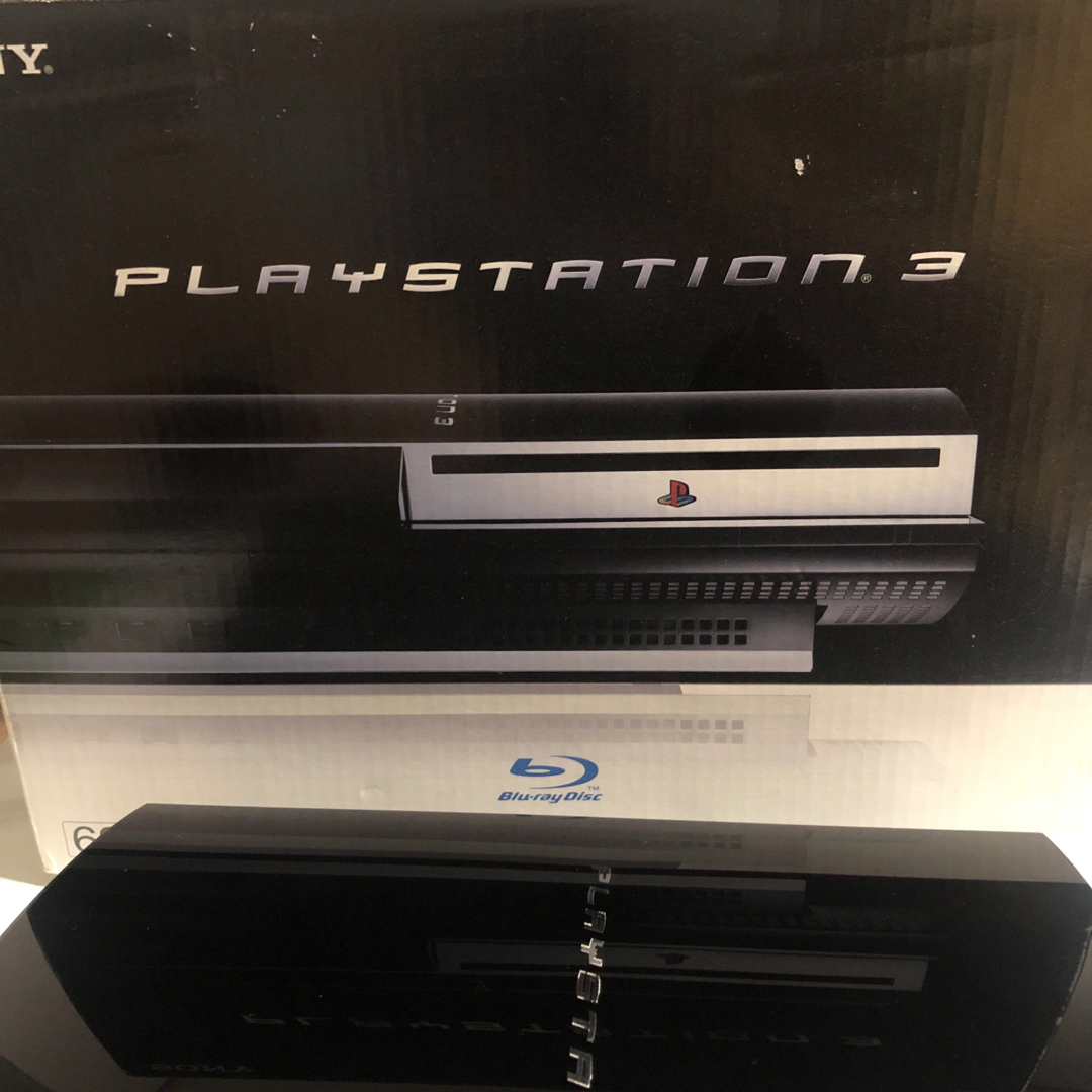 PlayStation3(プレイステーション3)のブレイステーション3  60GB  外箱あり（CECHA00) エンタメ/ホビーのゲームソフト/ゲーム機本体(家庭用ゲーム機本体)の商品写真