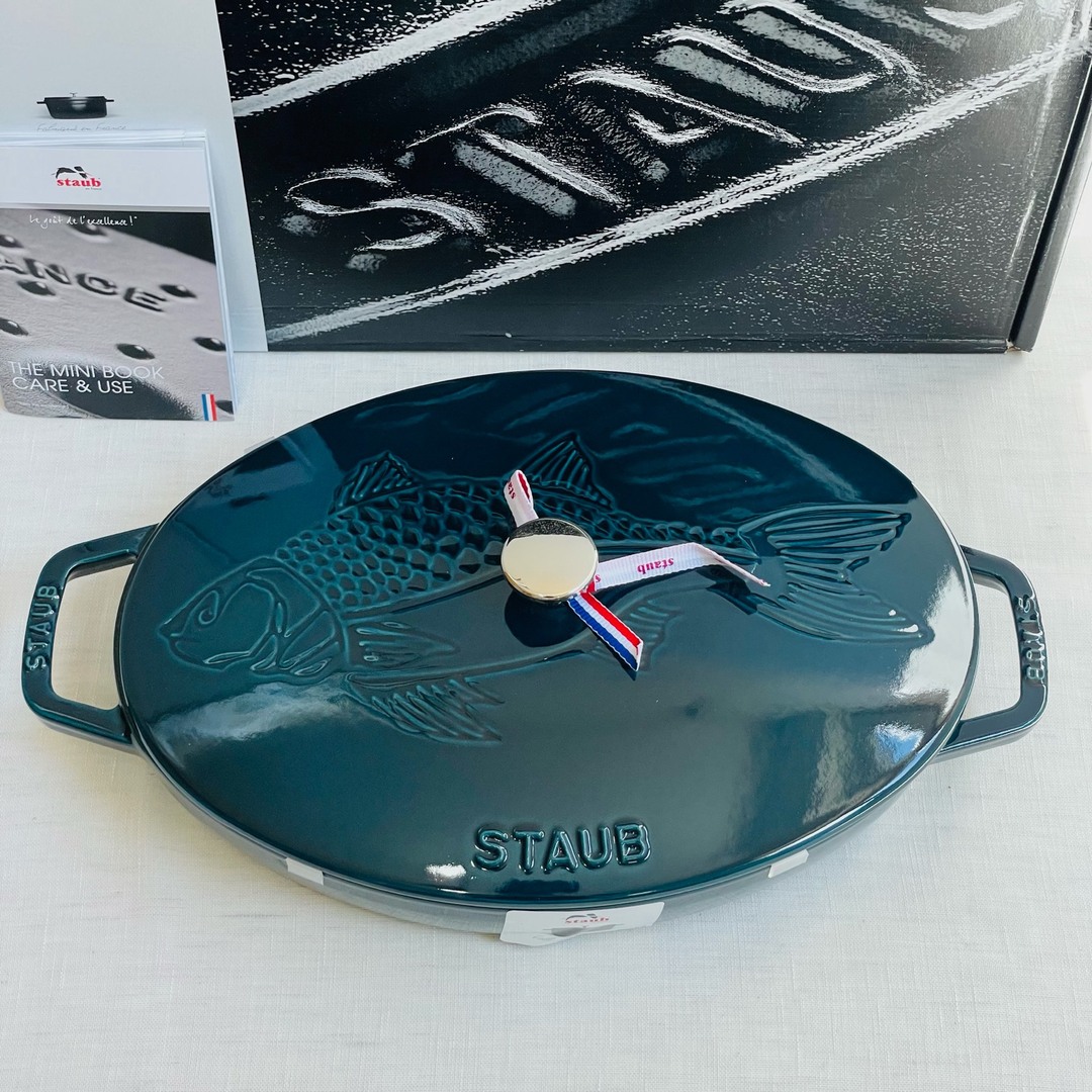 staub ストウブ オーバルホットプレート 32cm フィッシュシグネチャー ...