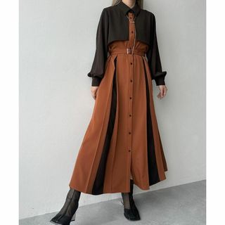 ハレ(HARE)の2023AW 新品 即完売色 HARE バイカラータックワンピース オレンジ(ロングワンピース/マキシワンピース)