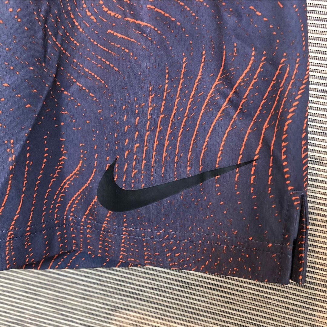 NIKE(ナイキ)の【ナイキ】ハーフパンツ　スウォッシュロゴ　総柄　幾何学　スポーツ　26 メンズのパンツ(ショートパンツ)の商品写真