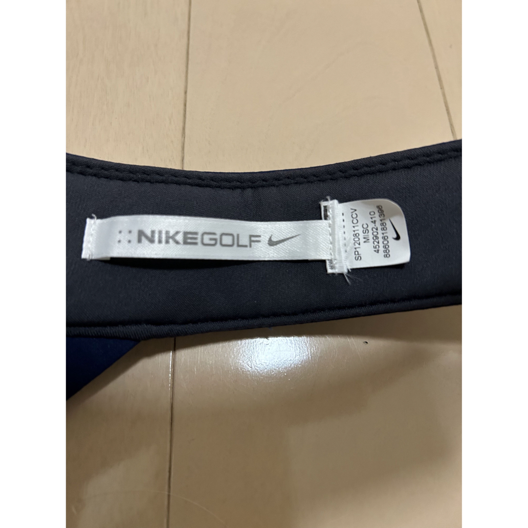 NIKEGOLF サンバイザー スポーツ/アウトドアのゴルフ(ウエア)の商品写真