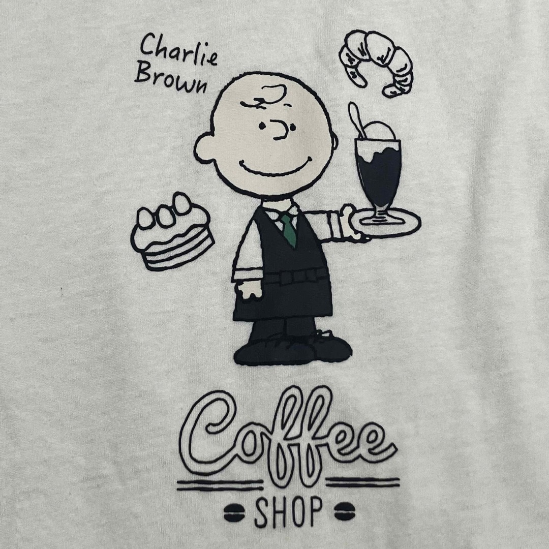 SNOOPY(スヌーピー)の新品 スヌーピー　半袖　tシャツ  LL XL　 チャーリーブラウン　カフェ レディースのトップス(Tシャツ(半袖/袖なし))の商品写真