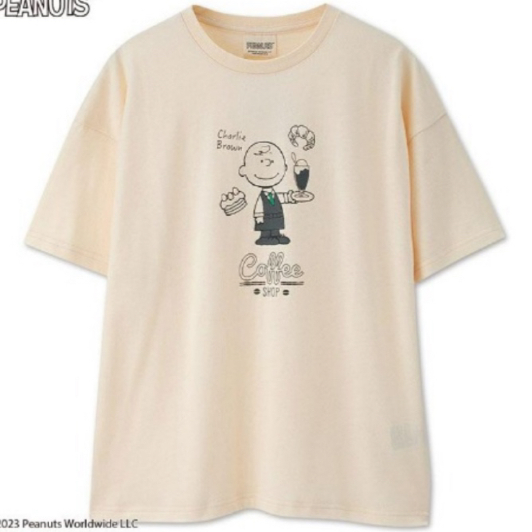 SNOOPY(スヌーピー)の新品 スヌーピー　半袖　tシャツ  LL XL　 チャーリーブラウン　カフェ レディースのトップス(Tシャツ(半袖/袖なし))の商品写真