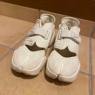 ナイキ(NIKE)のNIKE アクアリフト(サンダル)