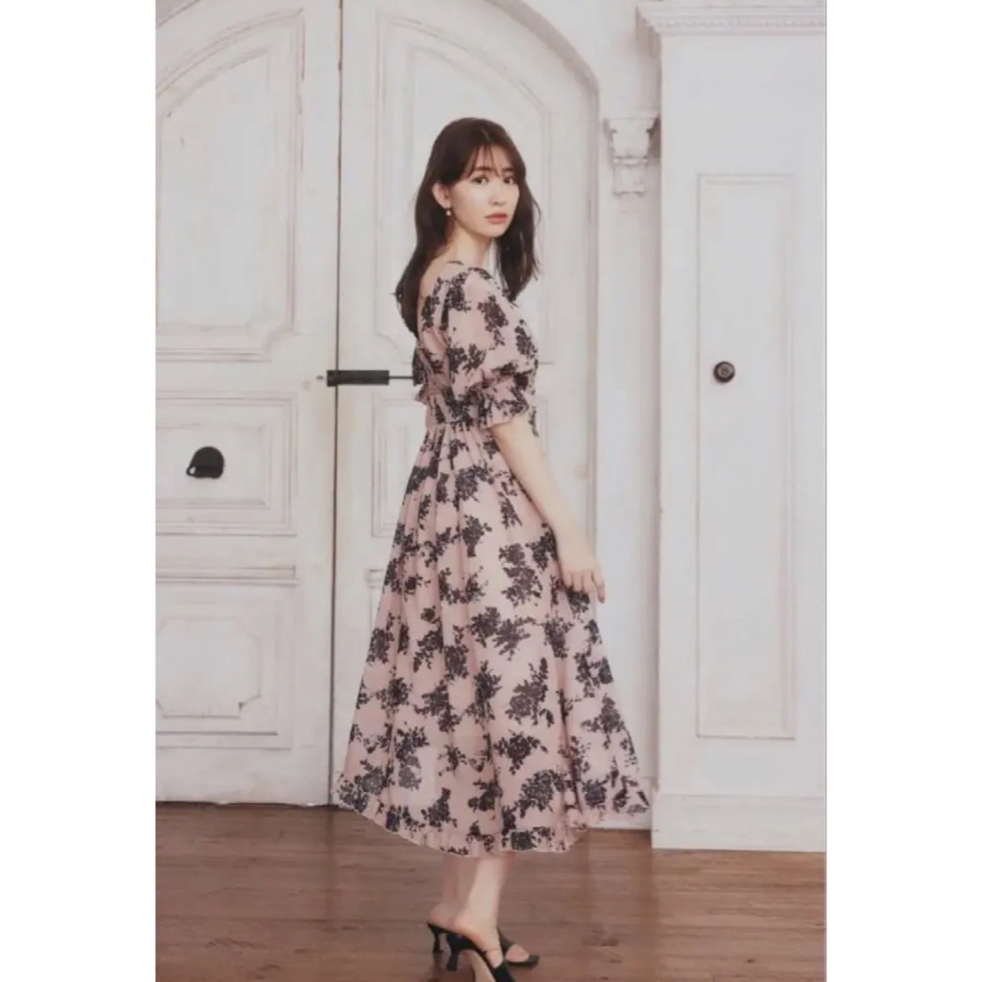 Her lip to Asymmetrical Floral Dress