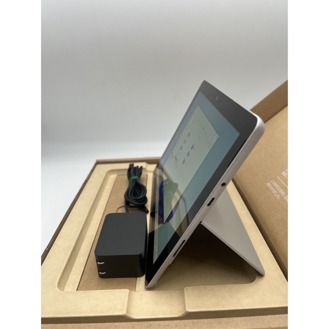 Microsoft Surface Go / Model:1824 美品