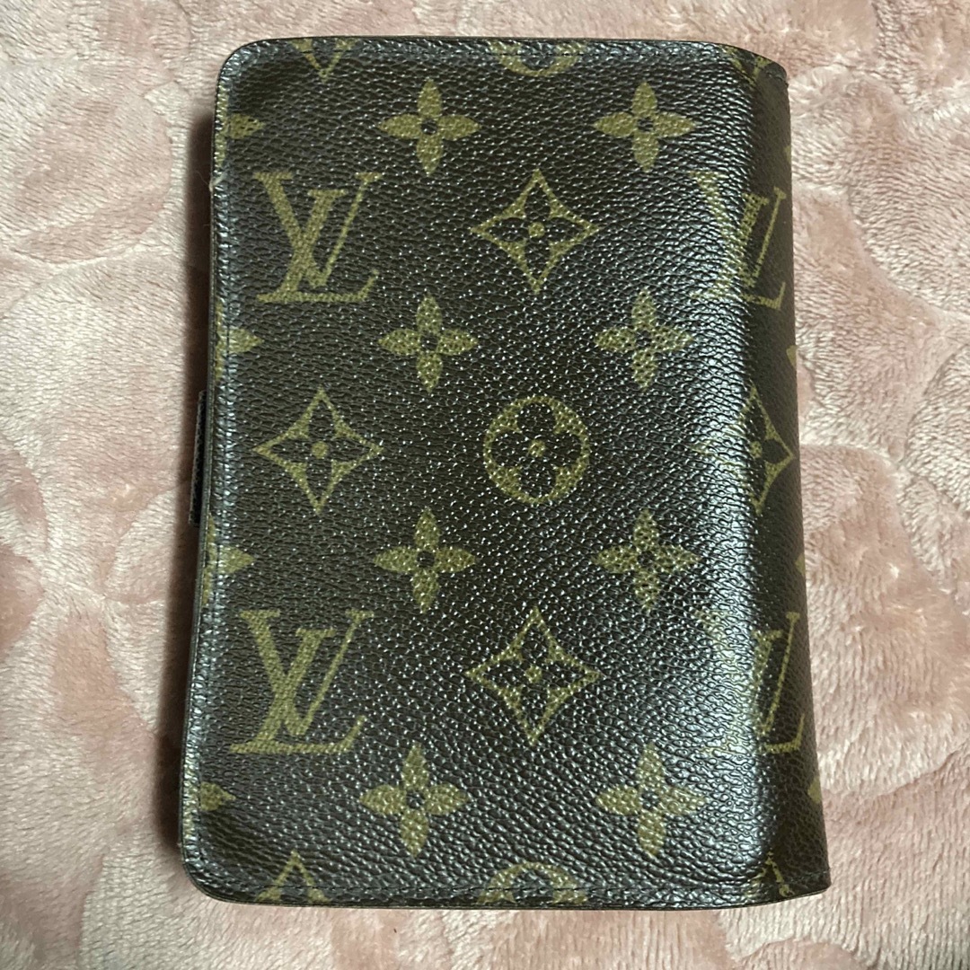 LOUIS VUITTON - ❀最終値下げ❀LOUIS VUITTON 二つ折り財布の通販 by