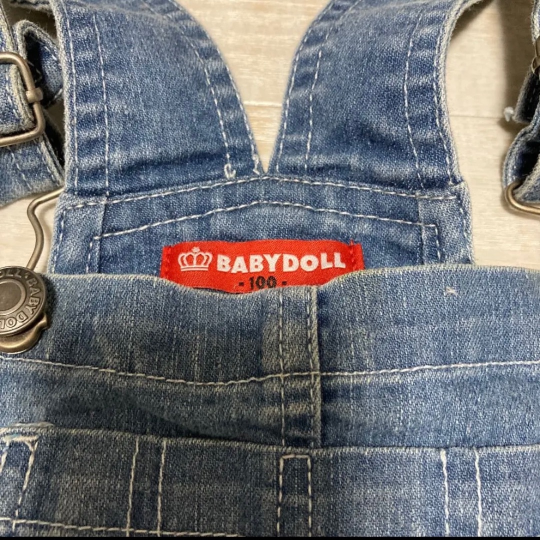 BABYDOLL(ベビードール)のベビードール　デニム ジャンパースカート 100㎝ キッズ/ベビー/マタニティのキッズ服女の子用(90cm~)(ワンピース)の商品写真