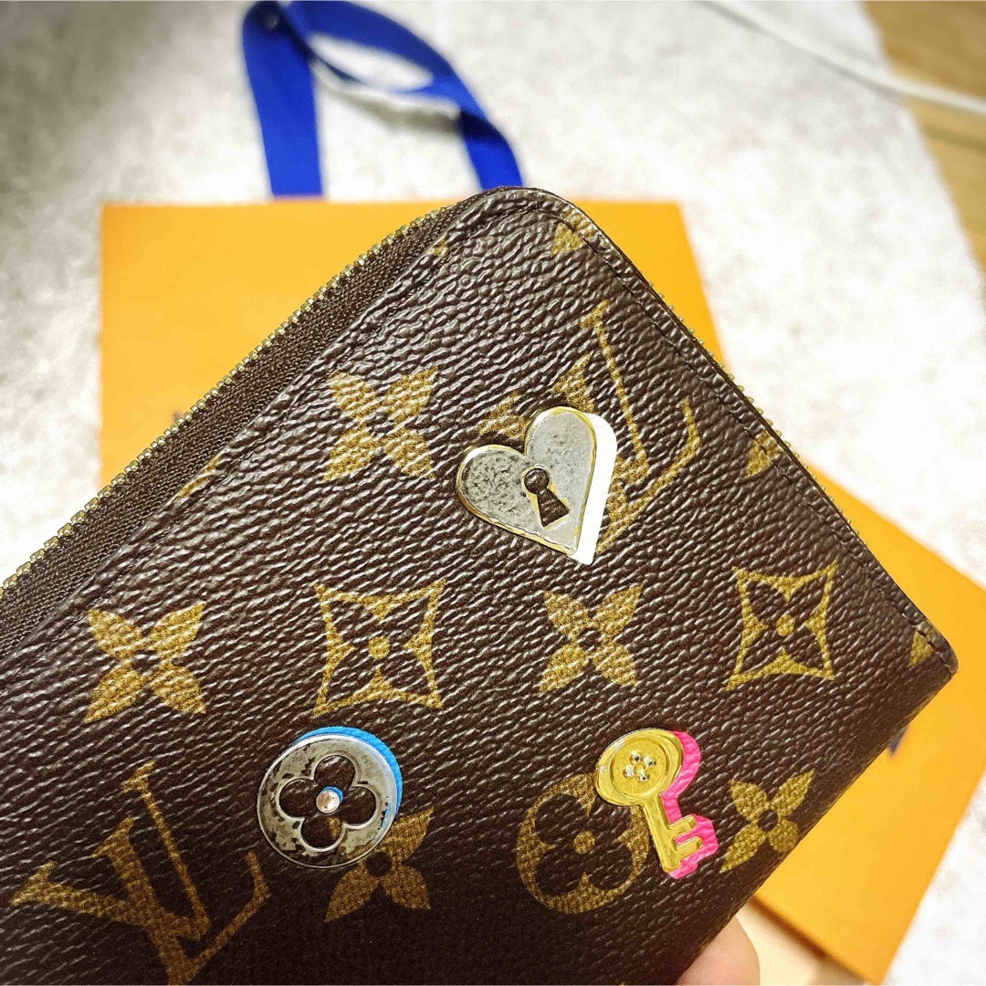 LOUIS VUITTON(ルイヴィトン)のLOUIS ヴィトン　ジッピーウォレット　美品 レディースのファッション小物(財布)の商品写真