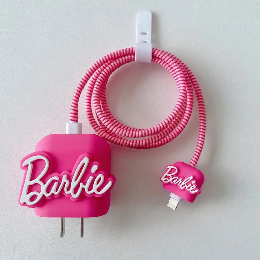 Barbie(バービー)のバービー Barbie 充電器ケース スマホ/家電/カメラのスマートフォン/携帯電話(バッテリー/充電器)の商品写真