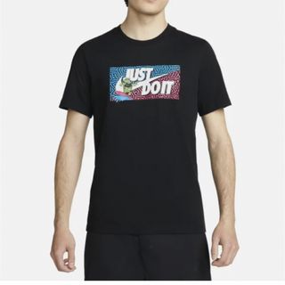 ナイキ(NIKE)のNike Tシャツ　Sportswear(Tシャツ/カットソー(半袖/袖なし))