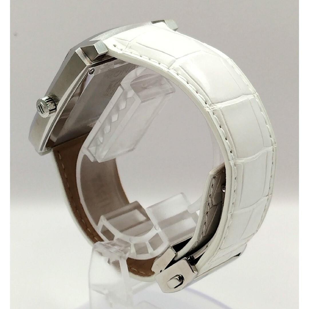 TAG Heuer(タグホイヤー)の最終出品【新品同様品】タグホイヤー モナコ レディ WAW131B.FC6247 レディースのファッション小物(腕時計)の商品写真