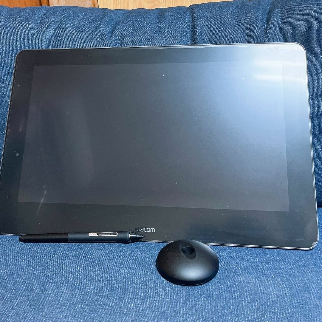 新品未使用 Wacom Cintiq Pro 16 (DTH-1620/AK0)