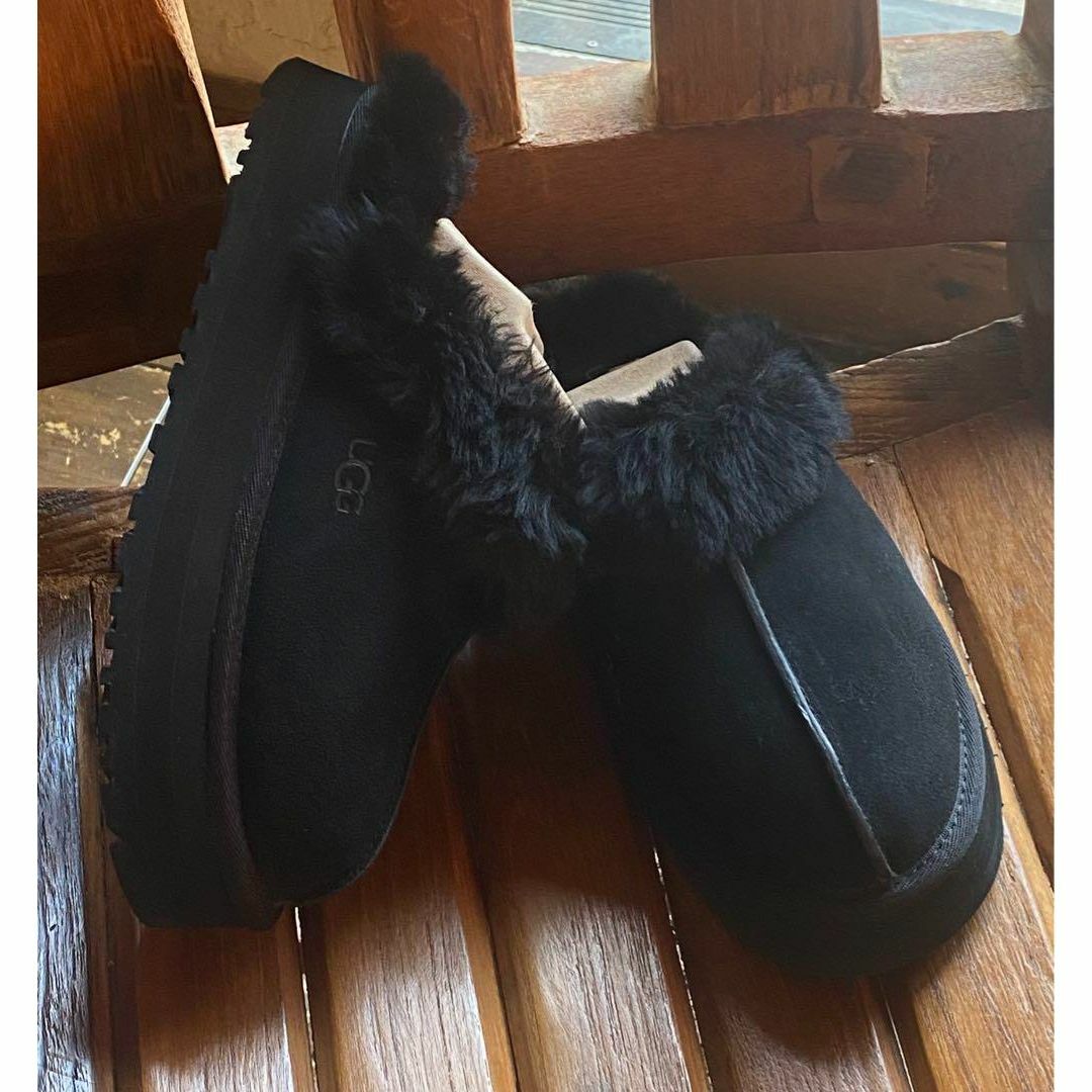 UGG(アグ)の超入手困難⑤✨美品✨24cm✨UGG ✨ディスケット✨DISQUETTE✨厚底 レディースの靴/シューズ(サンダル)の商品写真