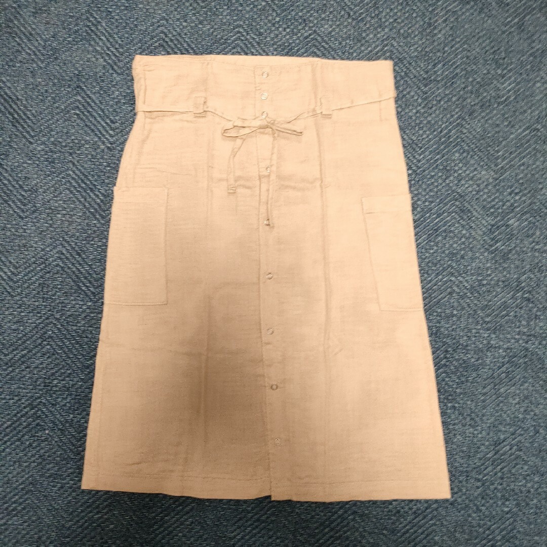 日本製 ベージュ スカート M レディースのスカート(ひざ丈スカート)の商品写真