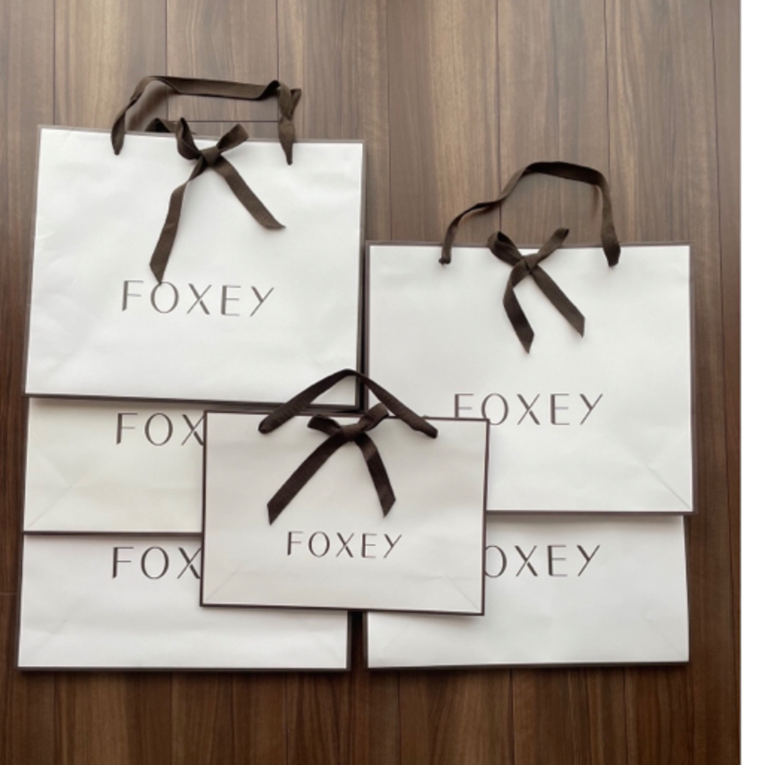 FOXEY(フォクシー)のフォクシー　ショップ袋　セット レディースのバッグ(ショップ袋)の商品写真