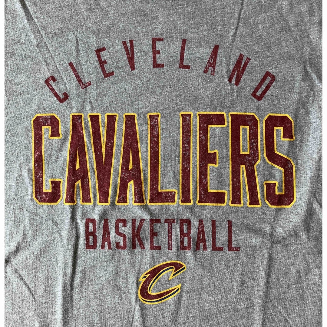 Tシャツ　キャバリアーズ  NBA  CAVS バスケット　CAVALIERS メンズのトップス(Tシャツ/カットソー(半袖/袖なし))の商品写真