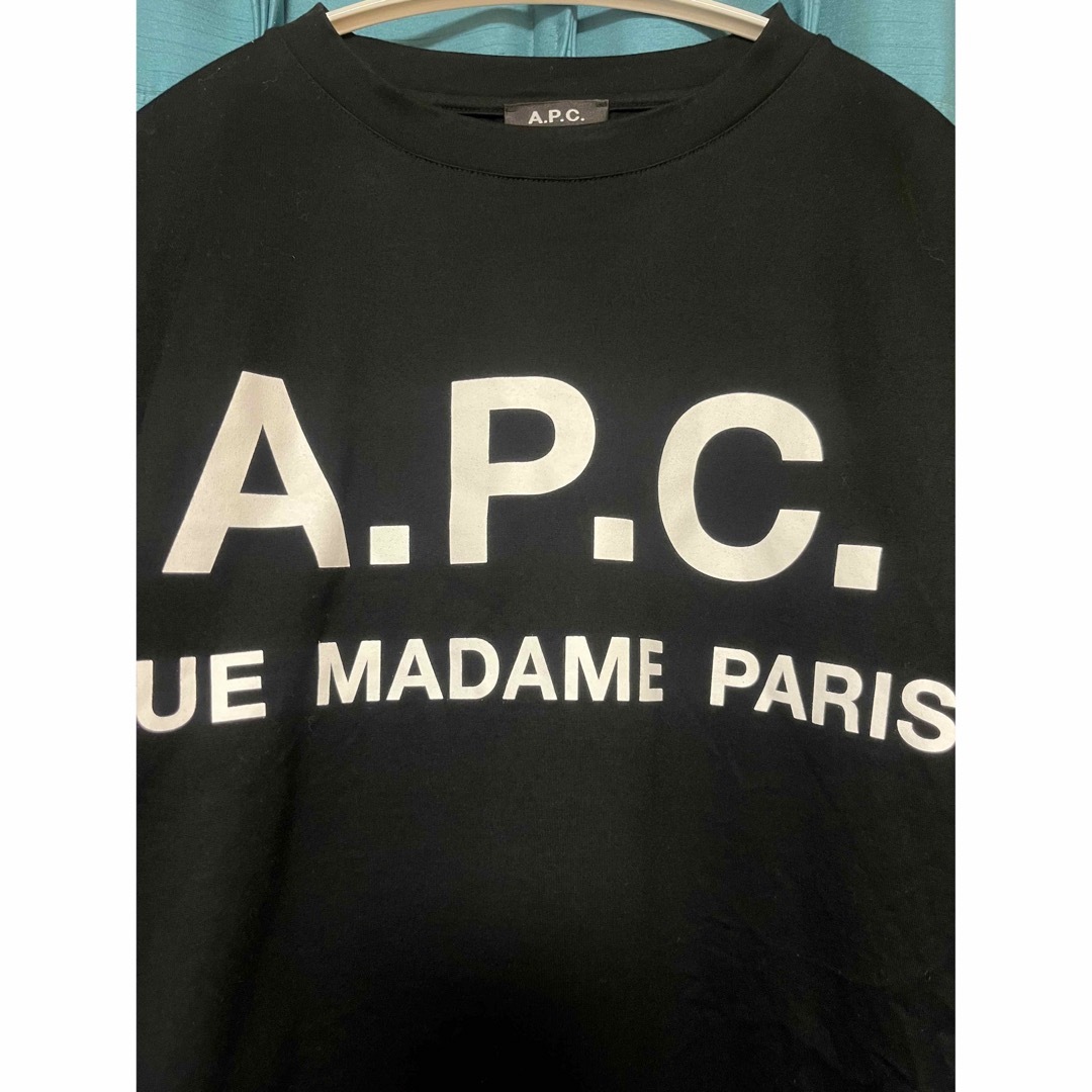 A.P.C(アーペーセー)のA.P.C. /アーペーセー　別注 オーバーサイズ ロゴプリント Tシャツ　XL メンズのトップス(Tシャツ/カットソー(半袖/袖なし))の商品写真