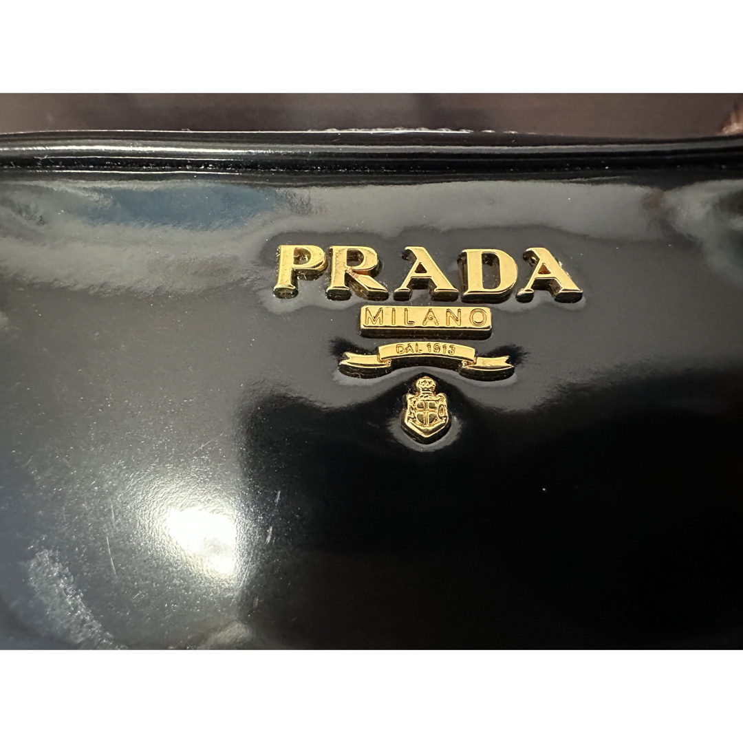 PRADA ショルダーバッグ エナメル 1