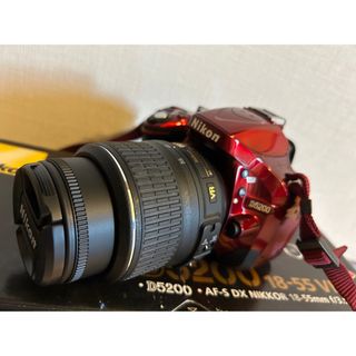 ニコン(Nikon)のNikon デジタル一眼レフカメラ D5200 18-55VR レンズキット R(デジタル一眼)