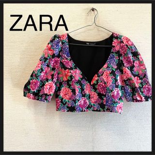 ザラ(ZARA)の新品　ZARA トップス　花柄　パフスリーブ　ショート丈　ヘソ出し(カットソー(半袖/袖なし))