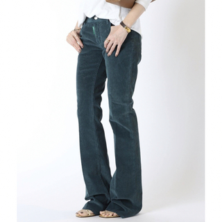 【DSQUARED2】Mid Waist Flare Jean 36サイズ