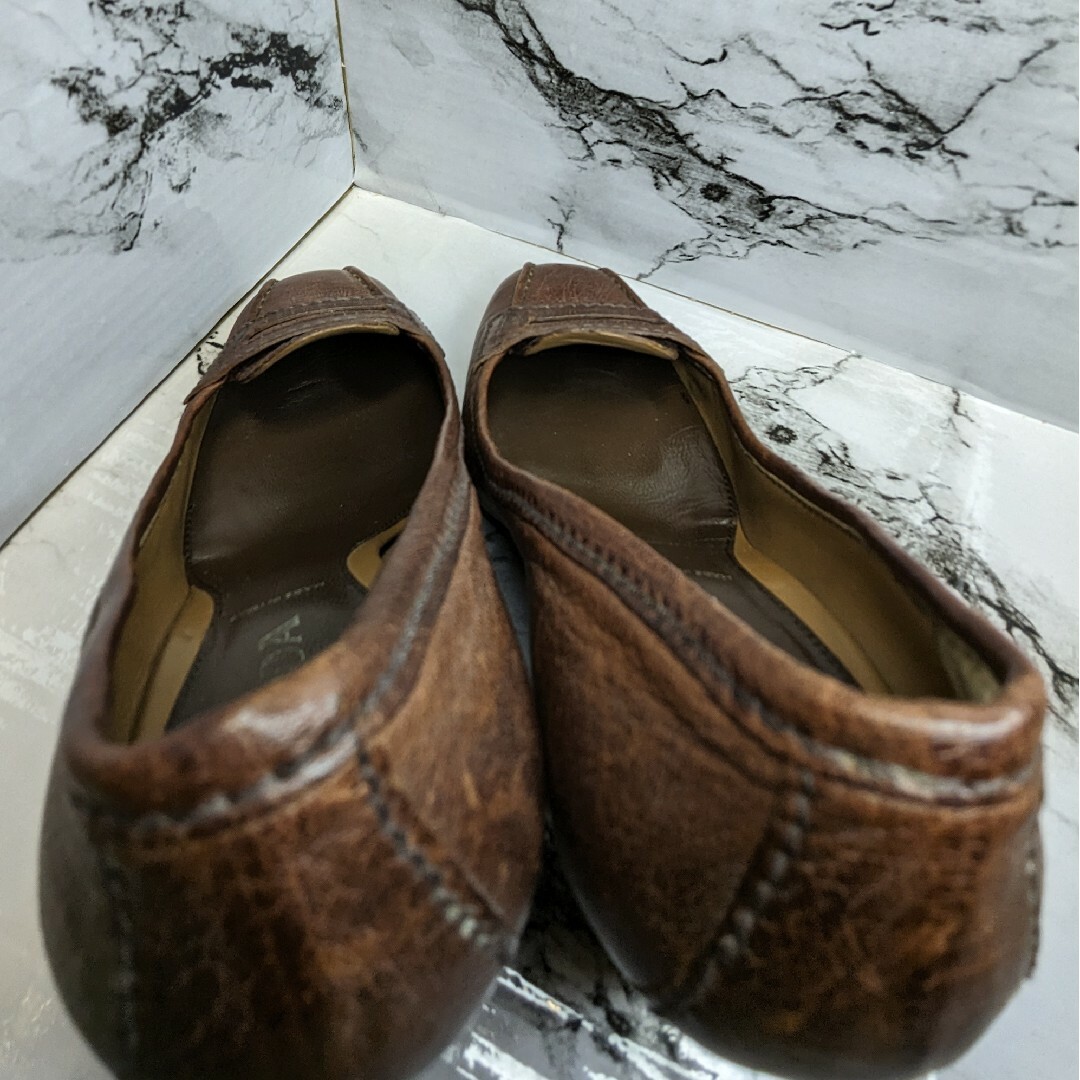 PRADA(プラダ)の【極美品】PRADA☆パンプス☆レザー☆サイズ34 1/2（21.5cm） レディースの靴/シューズ(ハイヒール/パンプス)の商品写真